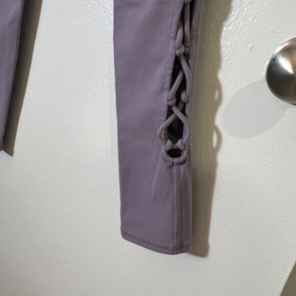 alo leggings - Picture 4 of 5